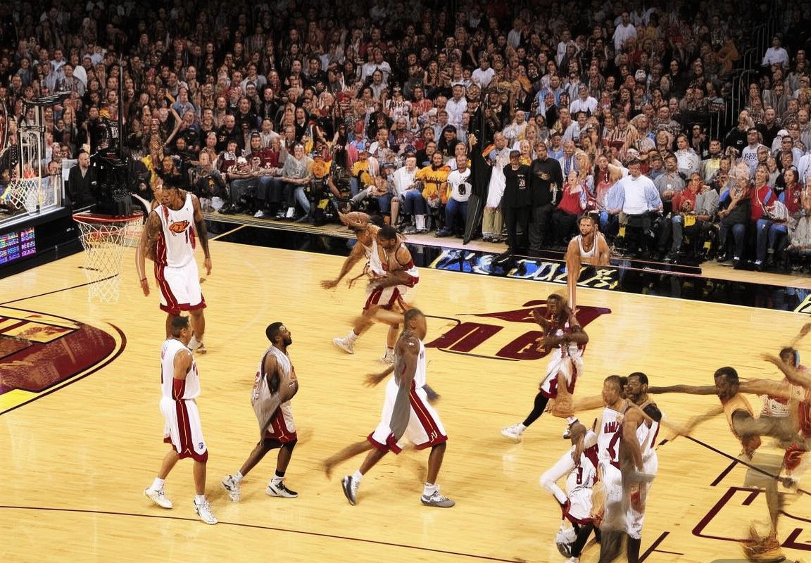 2010年NBA季后赛：骑士VS热火巅峰对决回顾(图1)